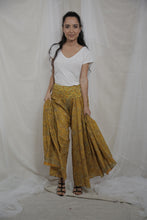 Load image into Gallery viewer, Dreamcatcher Pants Daffodil
