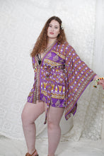 Load image into Gallery viewer, Dreamcatcher Kimono Short Holla