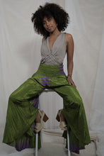 Load image into Gallery viewer, Dreamcatcher Pants Greens