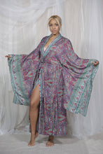 Load image into Gallery viewer, Dreamcatcher Kimono Paisley XL