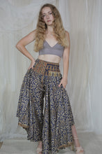Load image into Gallery viewer, Dreamcatcher Pants Emerald Safire

