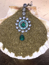 Load image into Gallery viewer, Surprise Maharani Head Piece (we will pick the colour)
